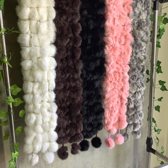 🎀 1PC SCARF BALLS FUR WRAP SHAWL RABBIT BOHO RACCON LONG NATURAL WARM WINTER - Picture 11 of 14